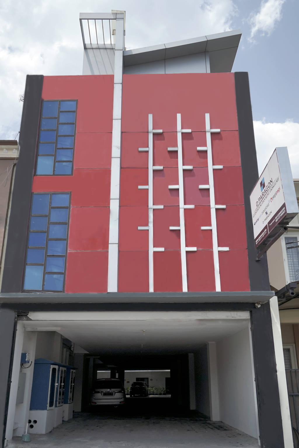 D'Paragon Kijang Utara Image